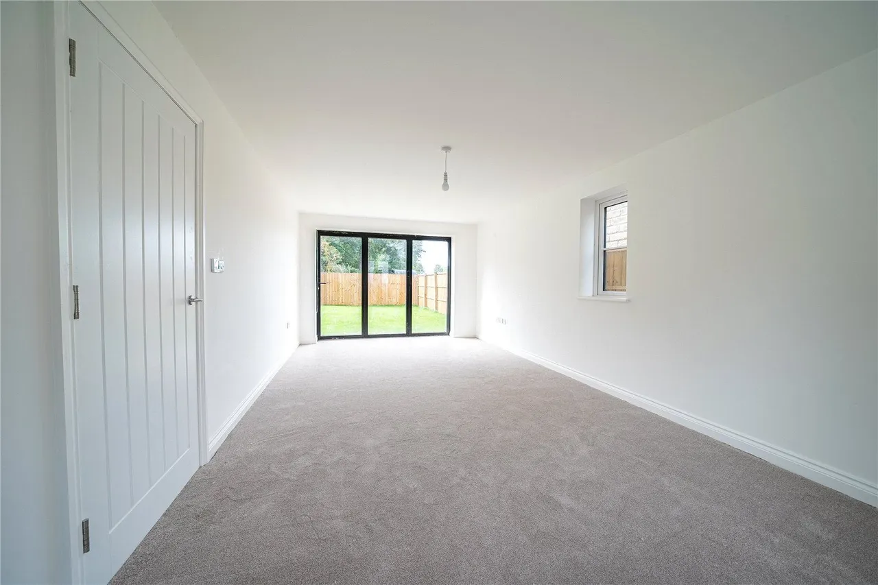 Great North Road, Micklefield, LS25, photo 4