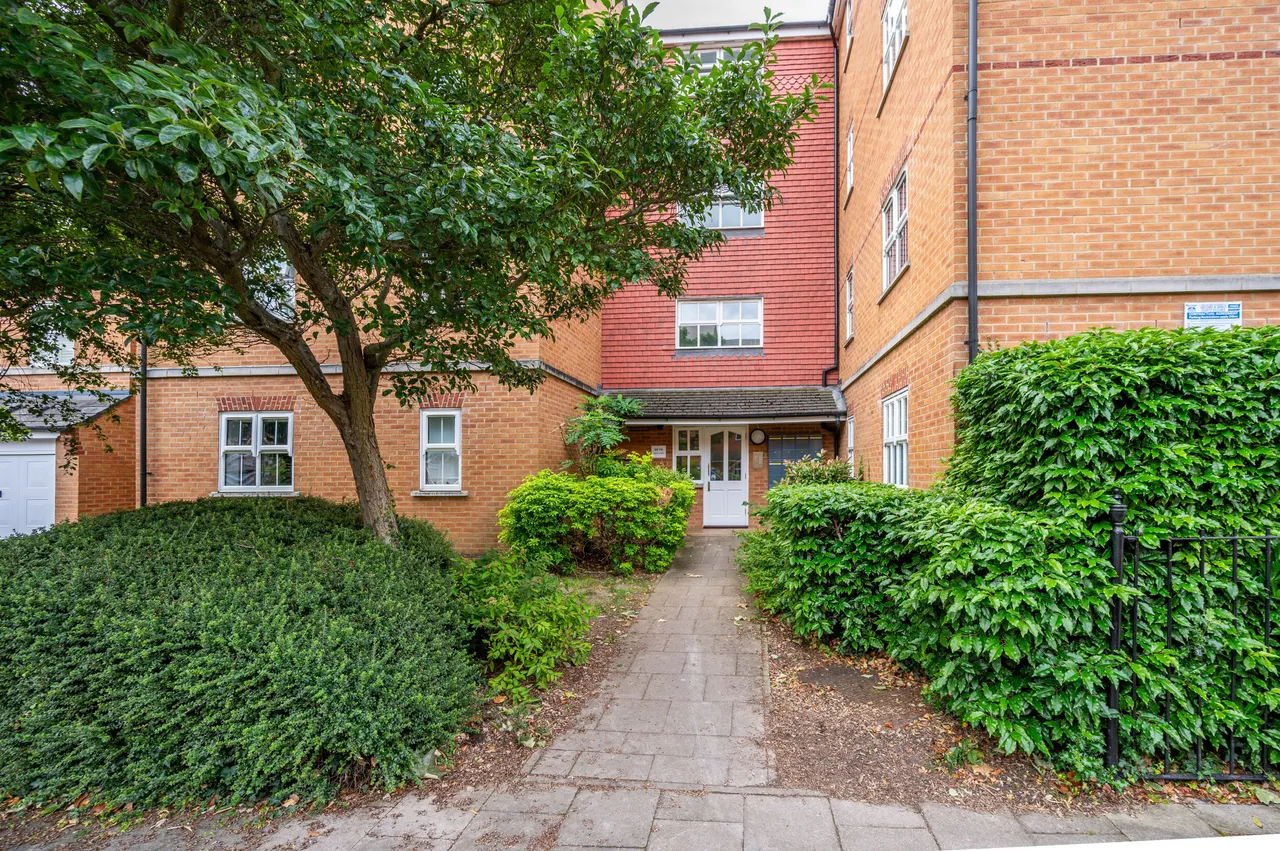 London, SW17, photo 2