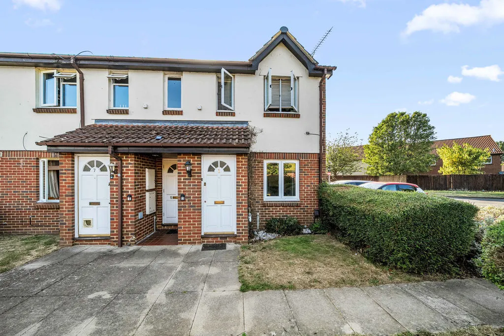 Vanbrugh Drive, Walton-On-Thames KT12 2YQ, photo 14