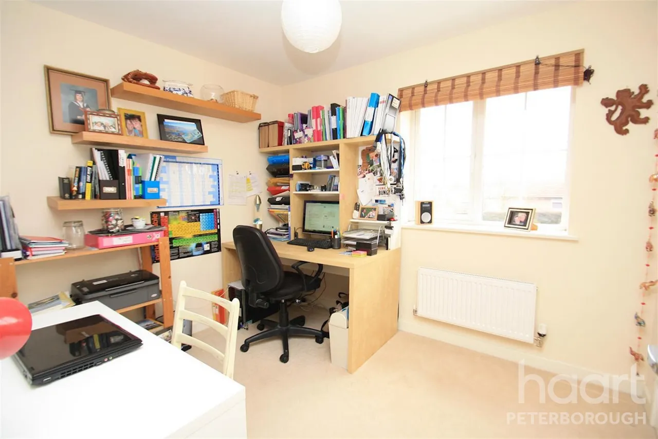 High Street, PE2, photo 8