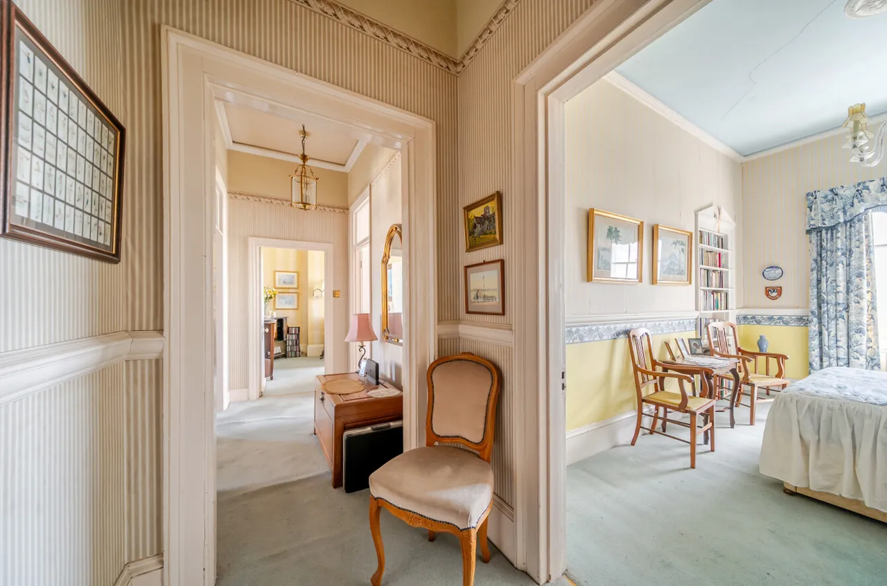 Lewes Crescent, Brighton, BN2, photo 13
