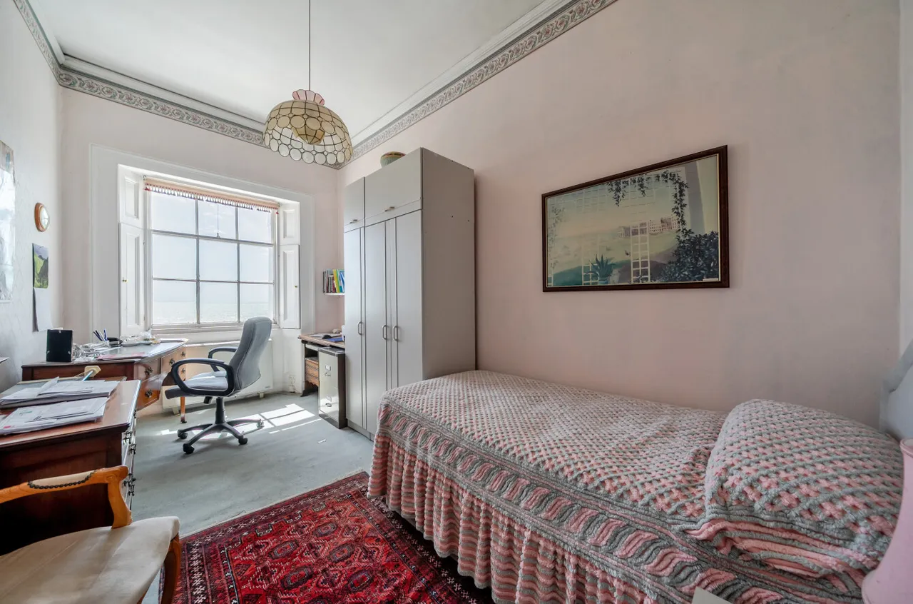 Lewes Crescent, Brighton, BN2, photo 9