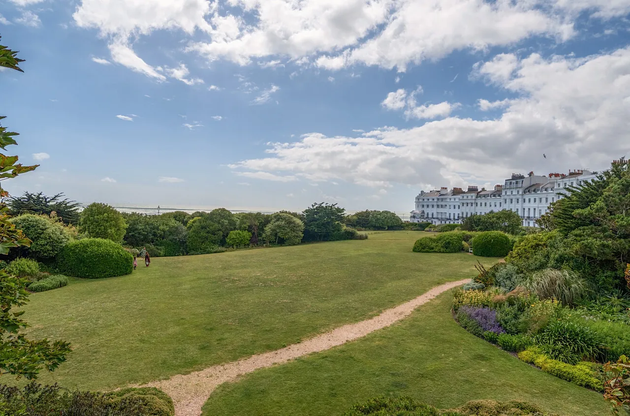 Lewes Crescent, Brighton, BN2, photo 18