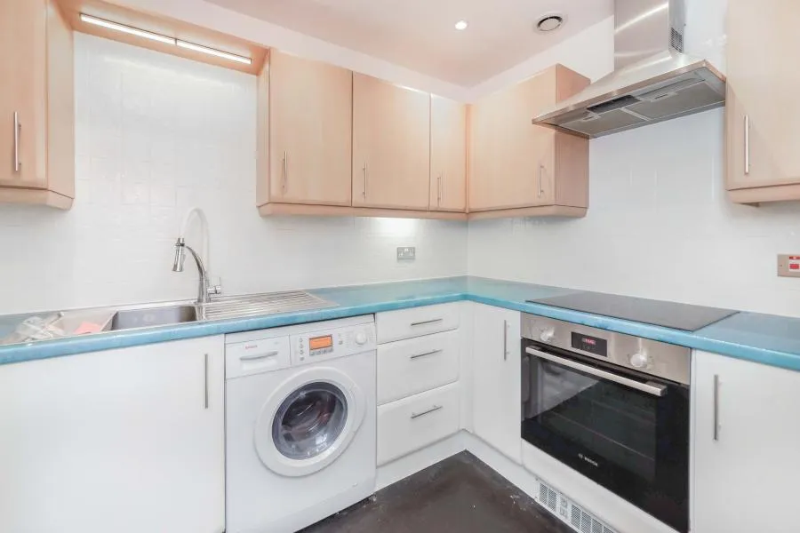 Old Dairy Close, Fleet, GU51, photo 3