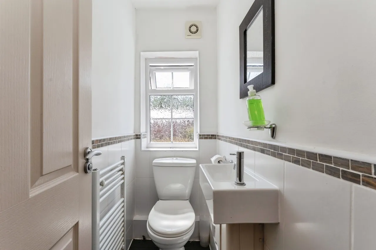 High Street, Holywell, CH8, photo 7