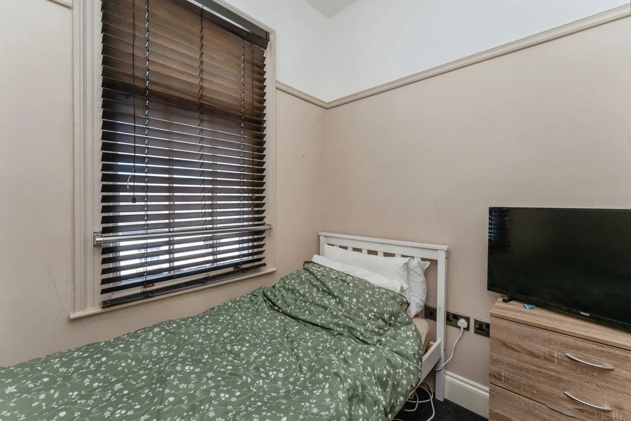 High Street, Holywell, CH8, photo 11