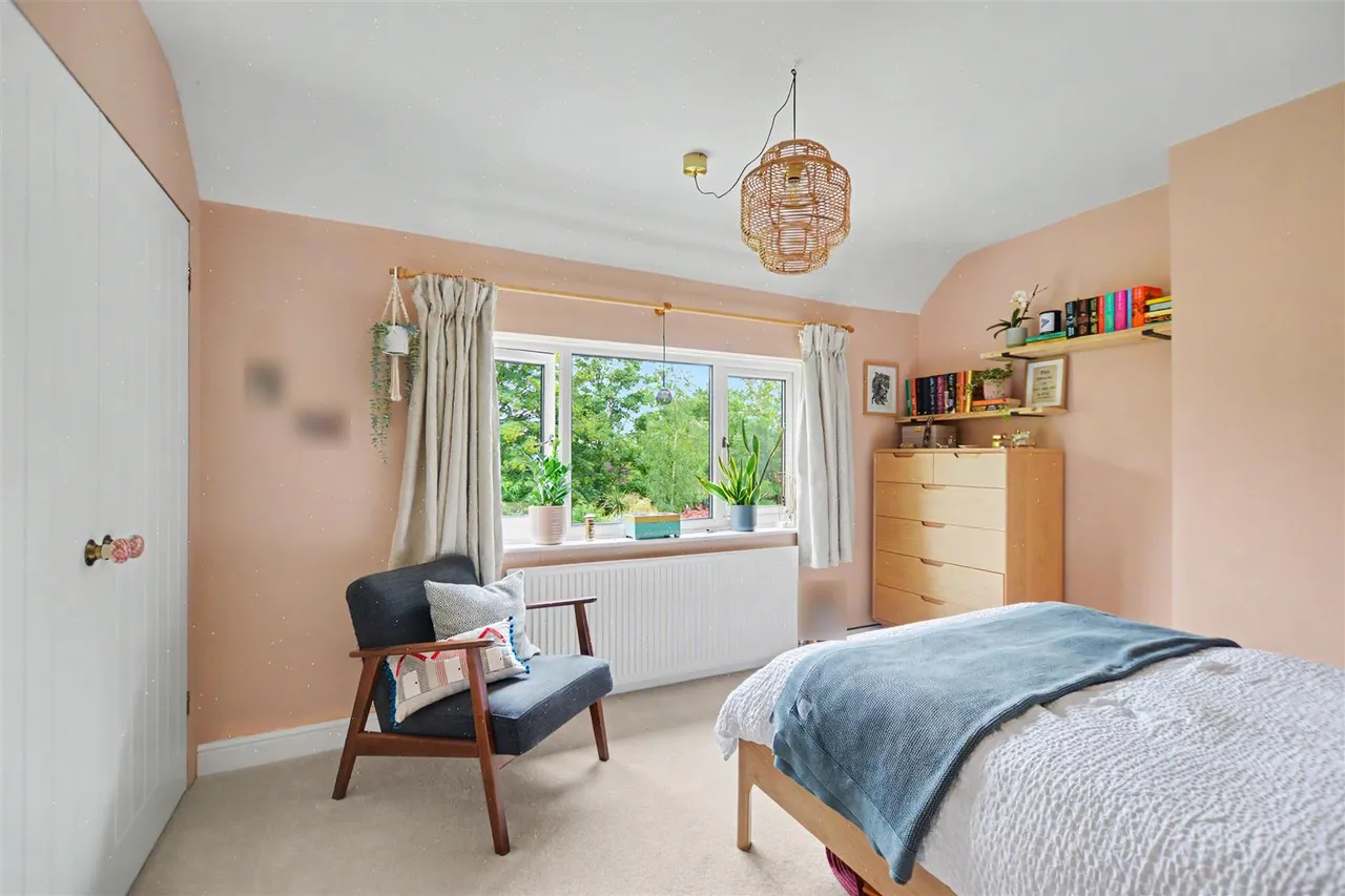 Hensons Square, Bramcote, NG9, photo 7