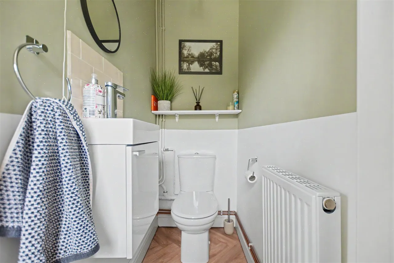 Hensons Square, Bramcote, NG9, photo 6