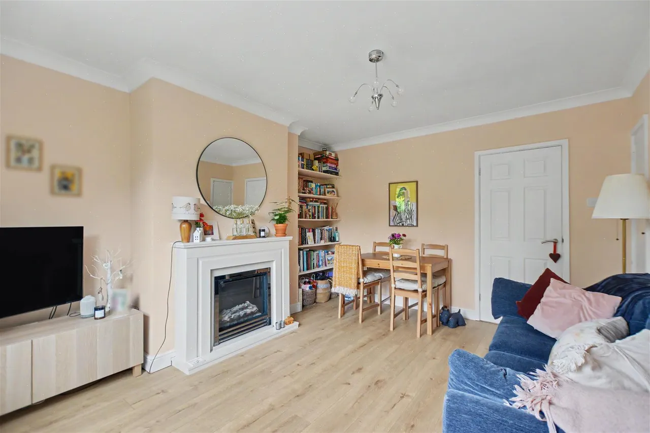 Hensons Square, Bramcote, NG9, photo 3