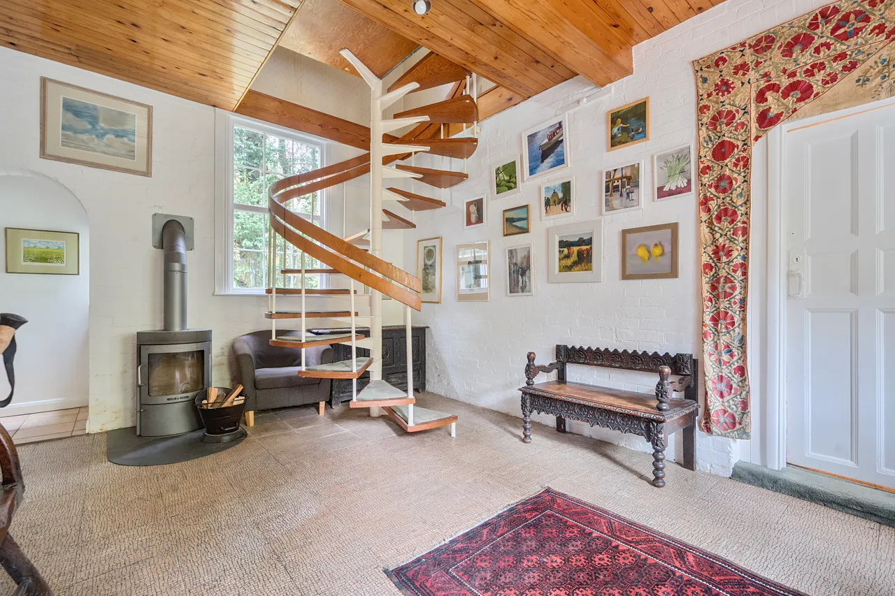 Farnham Lane, Haslemere, GU27, photo 4