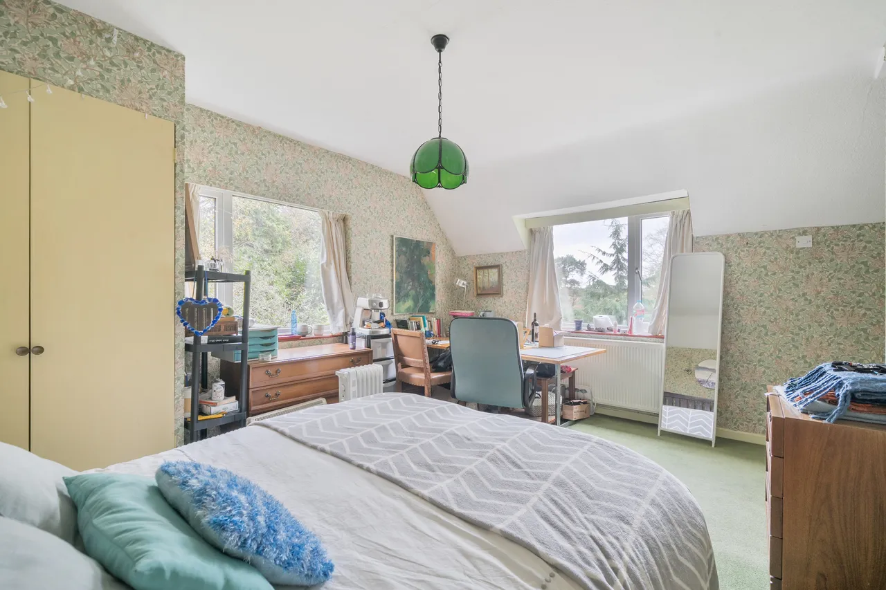 Farnham Lane, Haslemere, GU27, photo 9