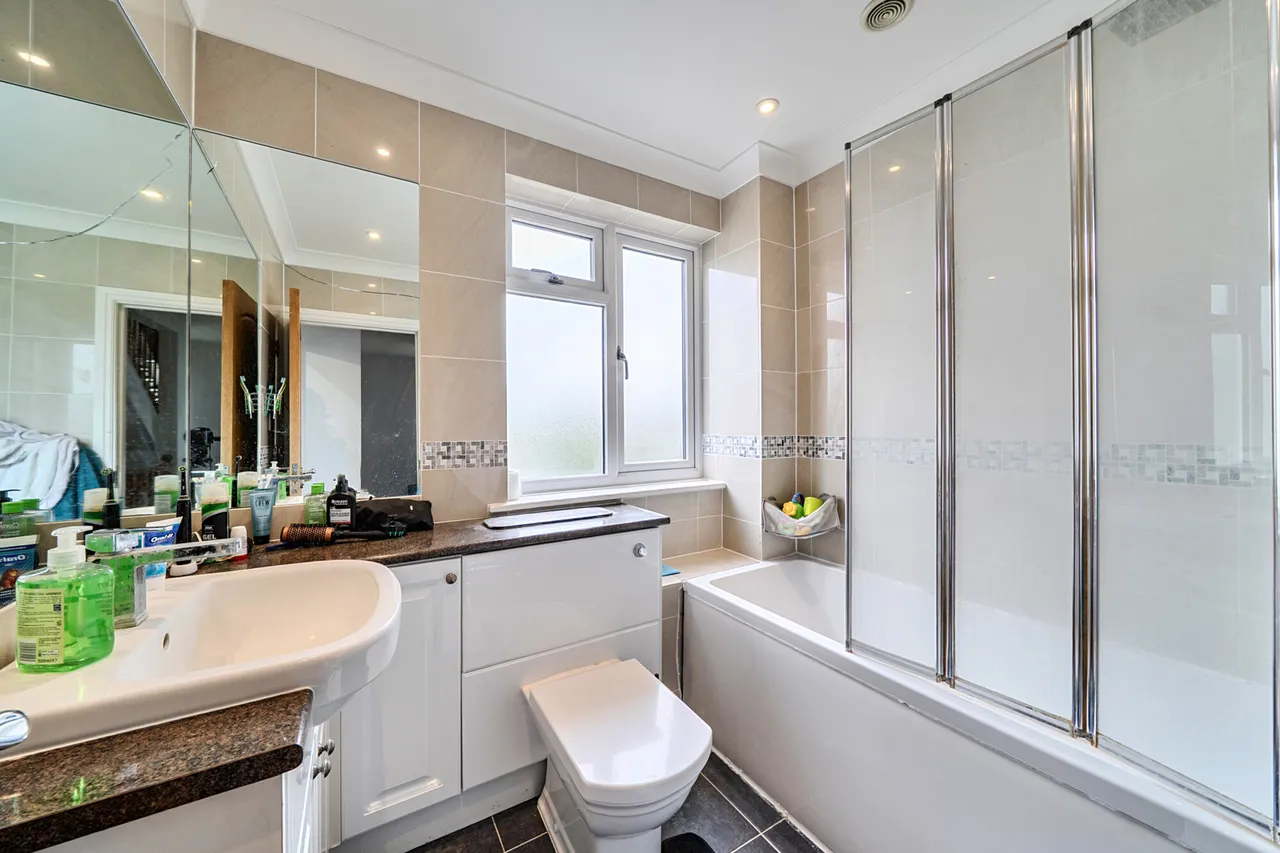 Hartland Drive, Ruislip, HA4, photo 5