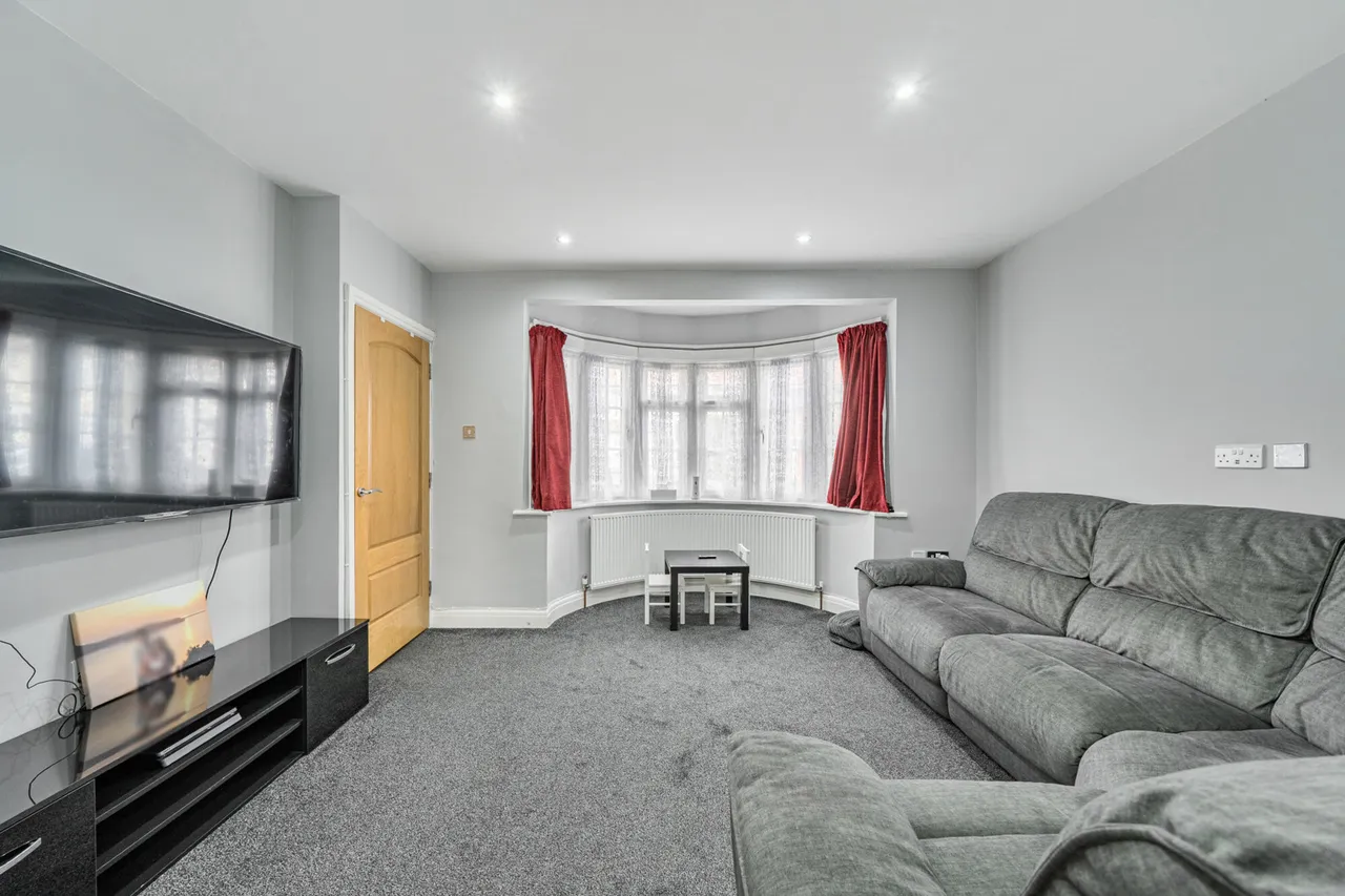Hartland Drive, Ruislip, HA4, photo 4