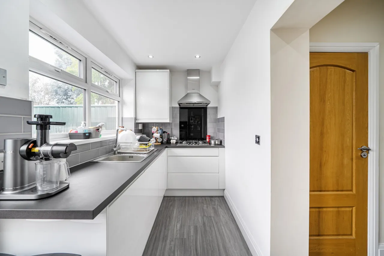 Hartland Drive, Ruislip, HA4, photo 3