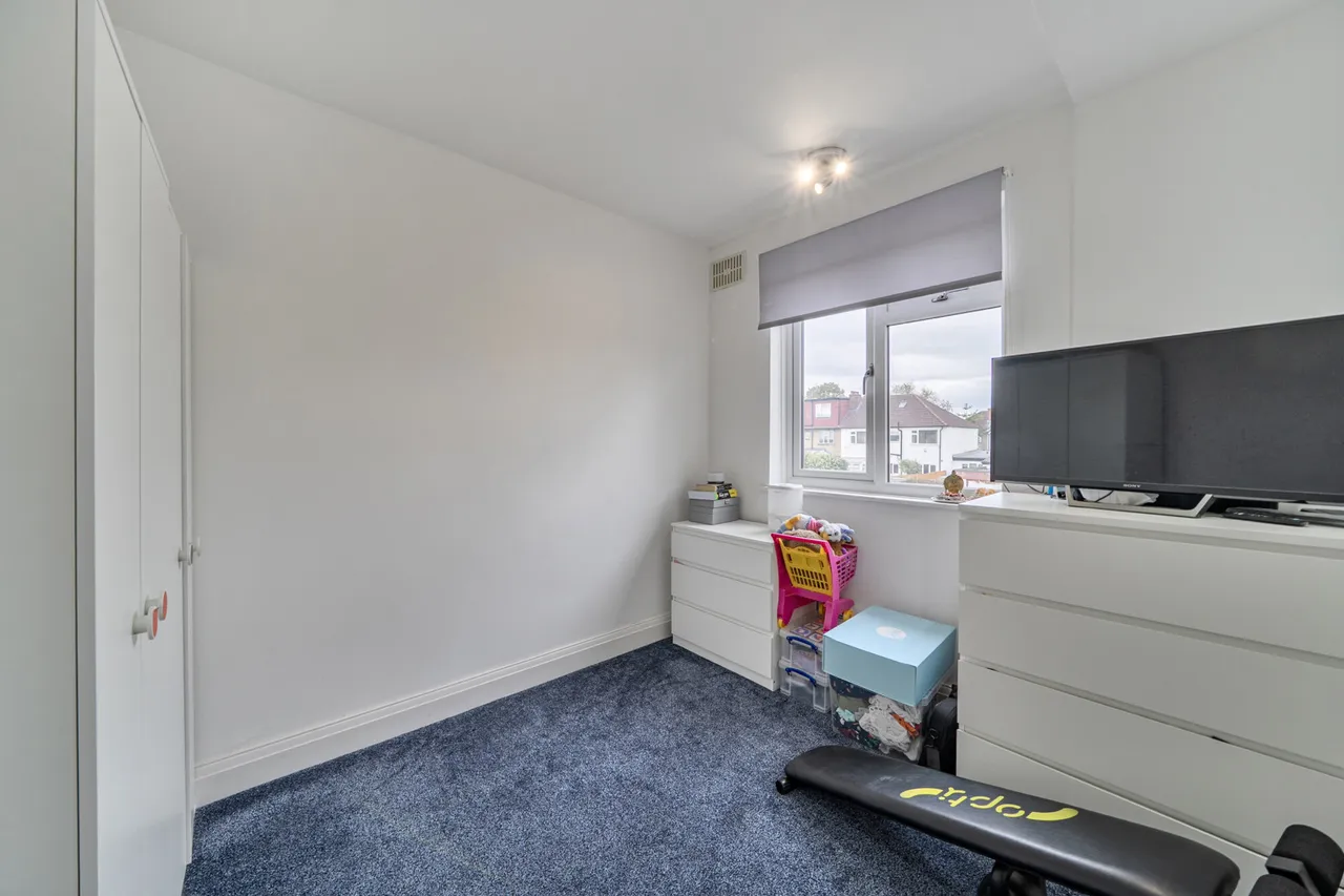 Hartland Drive, Ruislip, HA4, photo 8