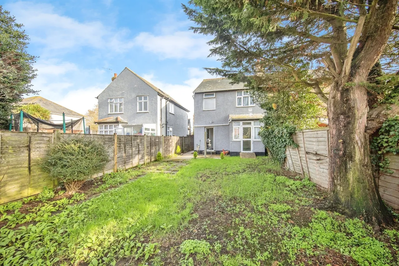 Upper Park Road, Clacton-On-Sea, CO15, photo 11