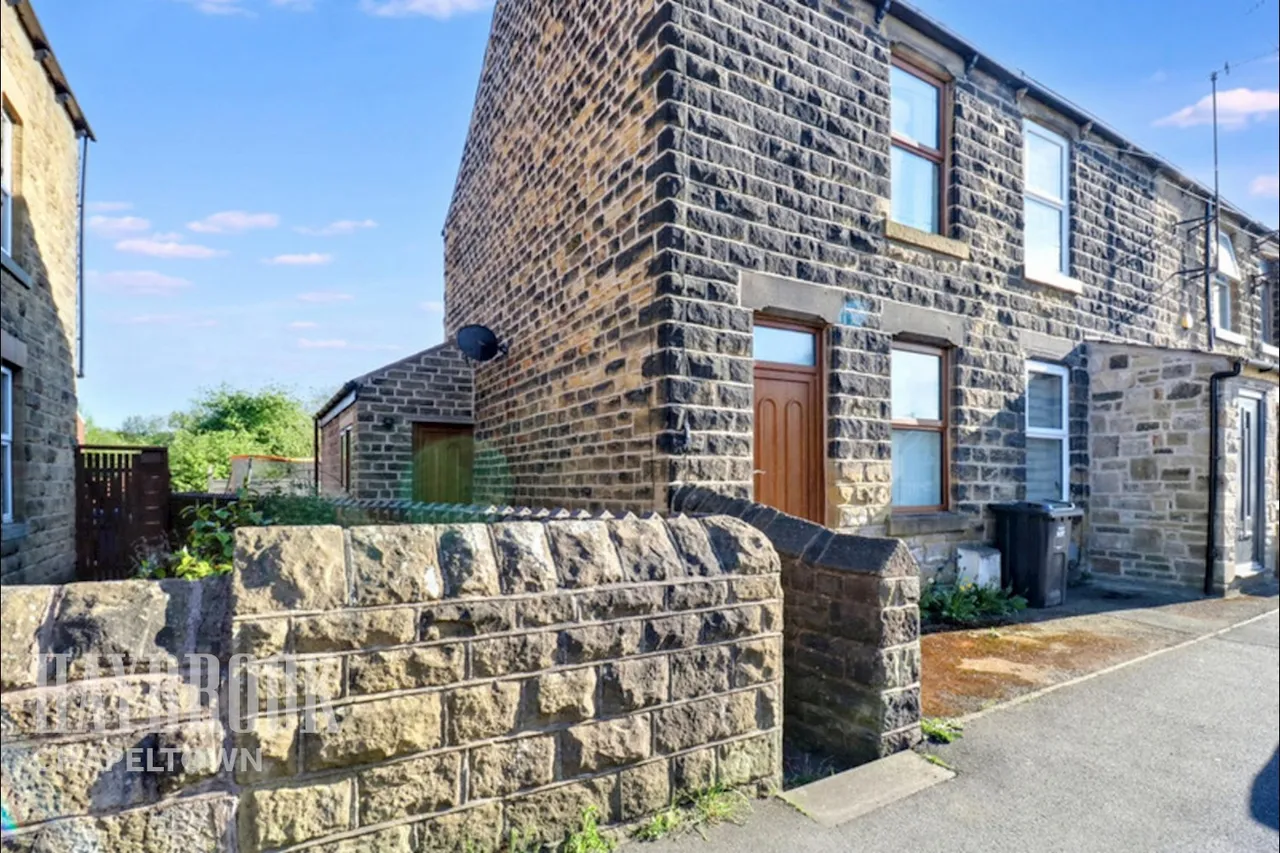 2 bed house for sale, Mill Road, Ecclesfield