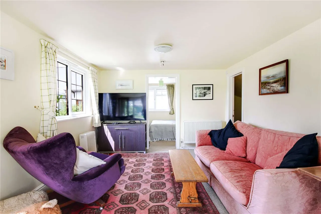 Cranbrook Road, Benenden, Cranbrook, Kent, TN17 4EU, photo 11