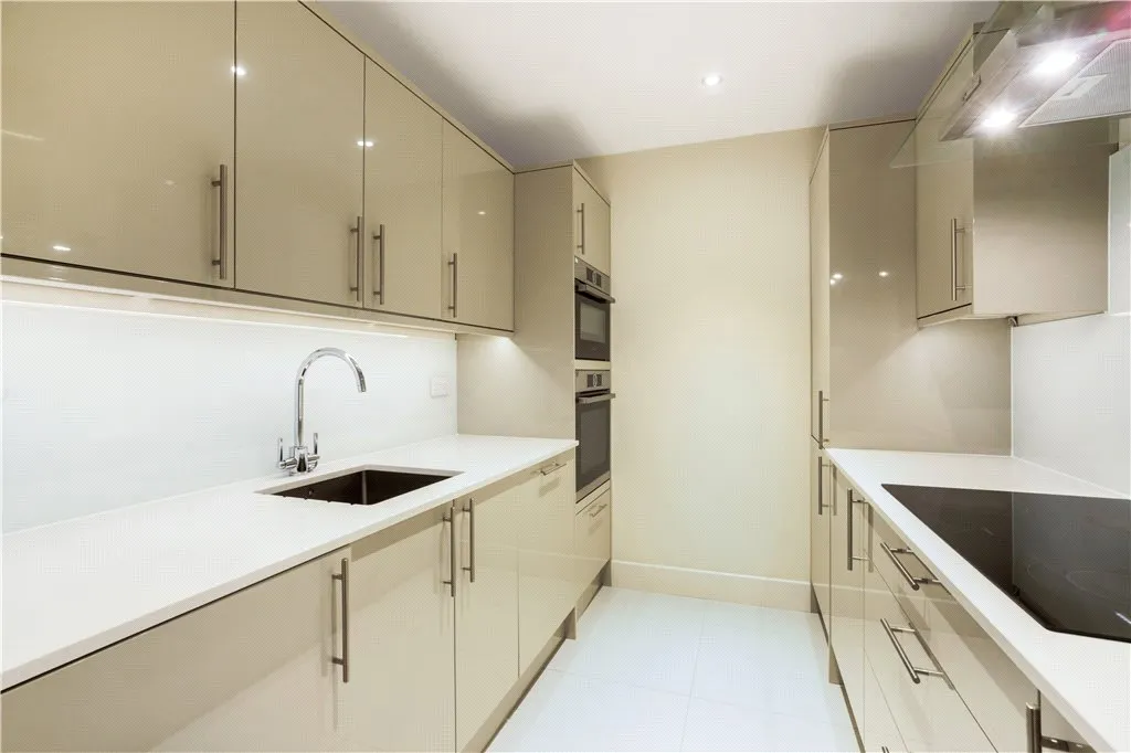 Queen Elizabeth Street, London, SE1, photo 6