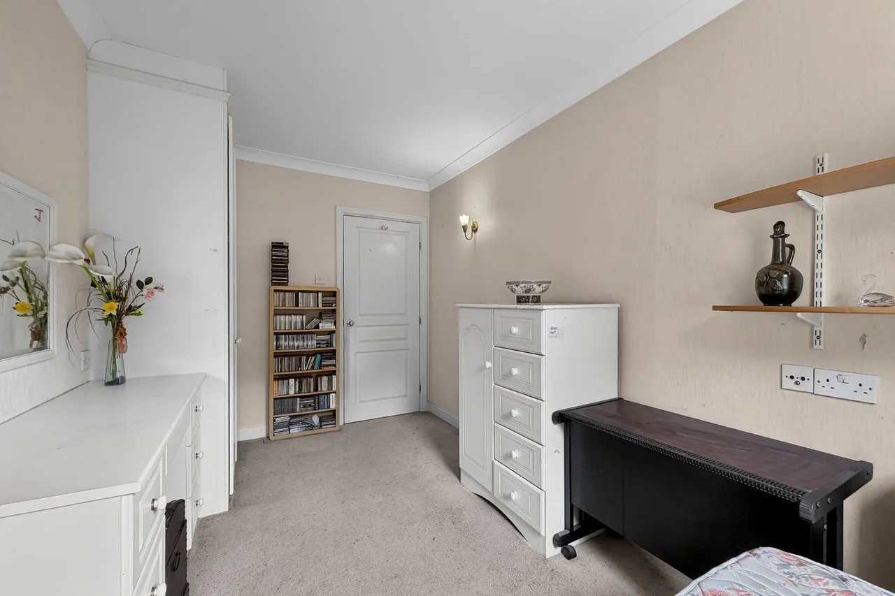 Dunham Road, Altrincham, Cheshire WA14 4AN, photo 14