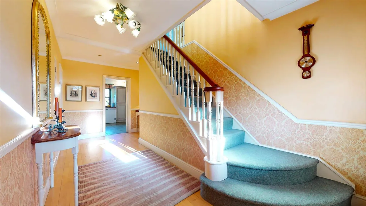 The Drive, Buckhurst Hill, photo 3