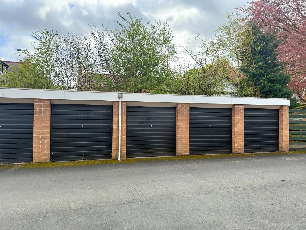 Rookfield Avenue, Sale, photo 3