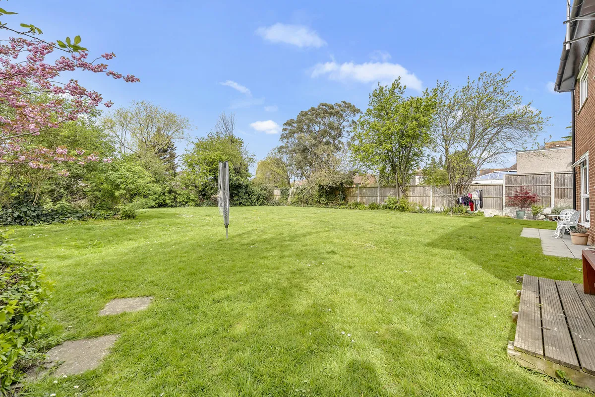 Linley Crescent, Romford, RM7 8RE, photo 15