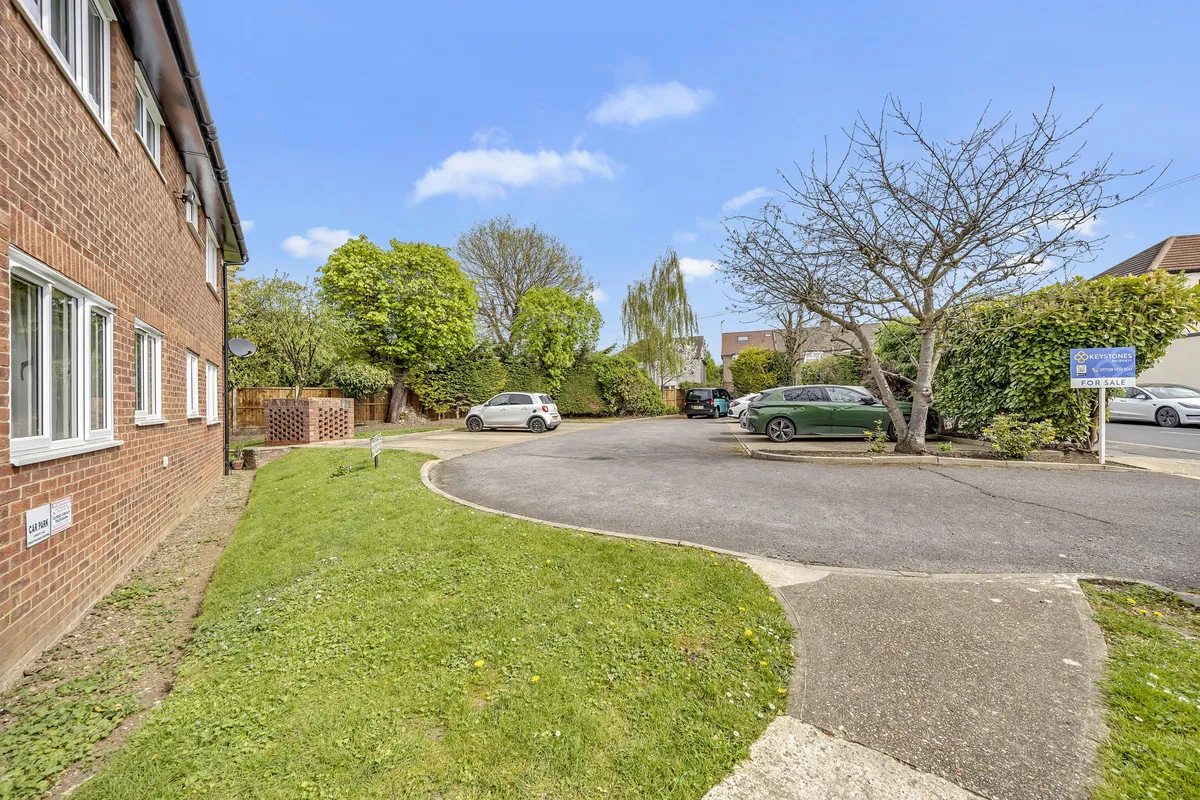 Linley Crescent, Romford, RM7 8RE, photo 7