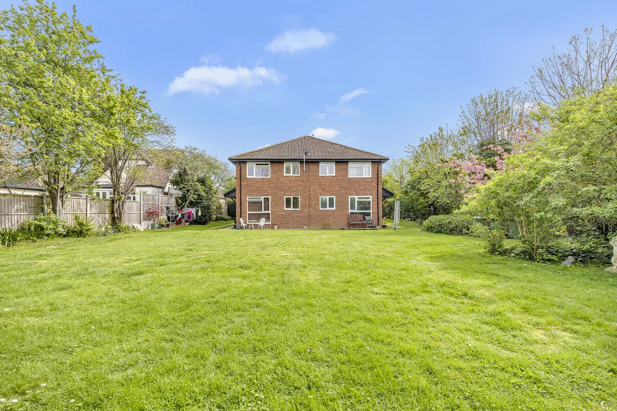Linley Crescent, Romford, RM7 8RE, photo 14
