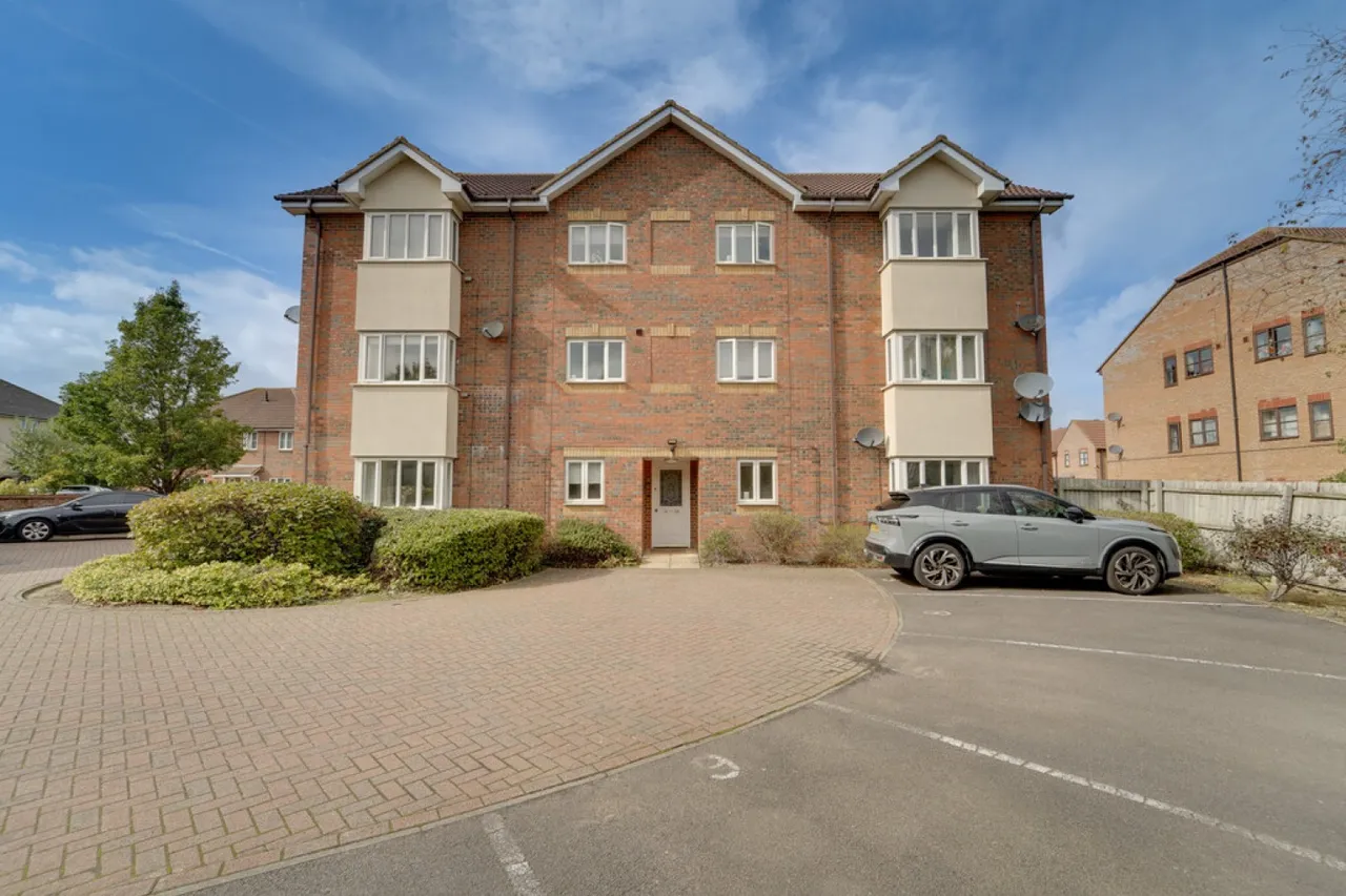 2 bed flat for sale — Monkston, Milton Keynes