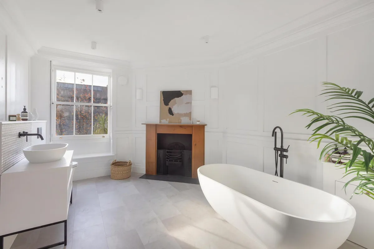 Chiswick Lane South, London, W4, photo 13