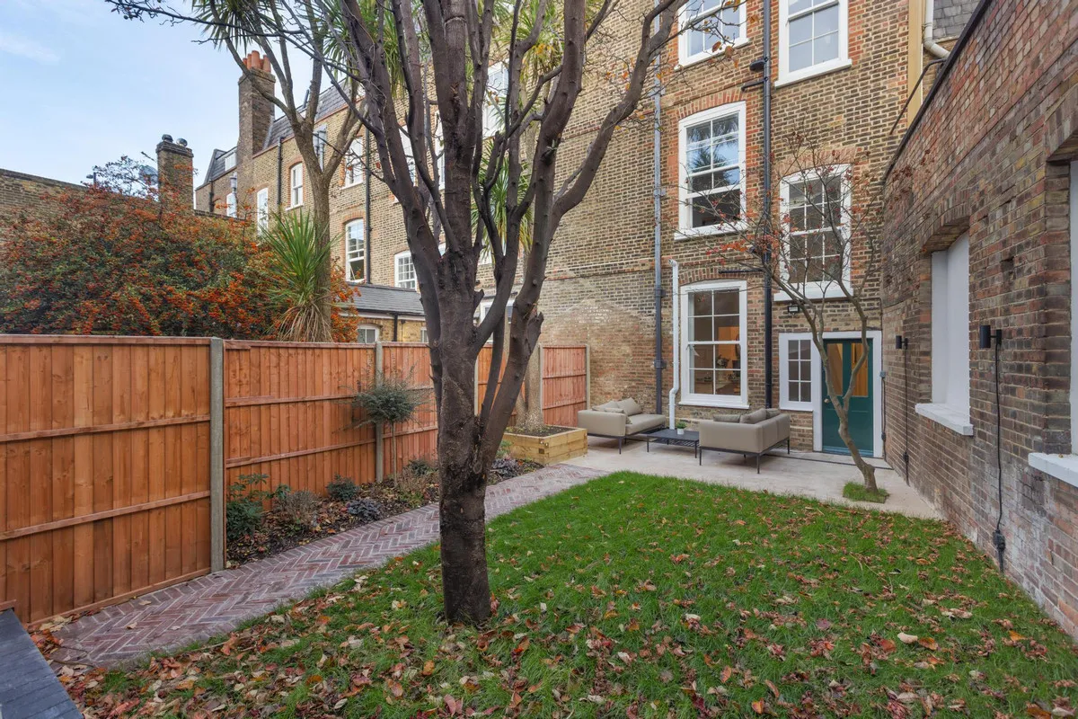 Chiswick Lane South, London, W4, photo 7