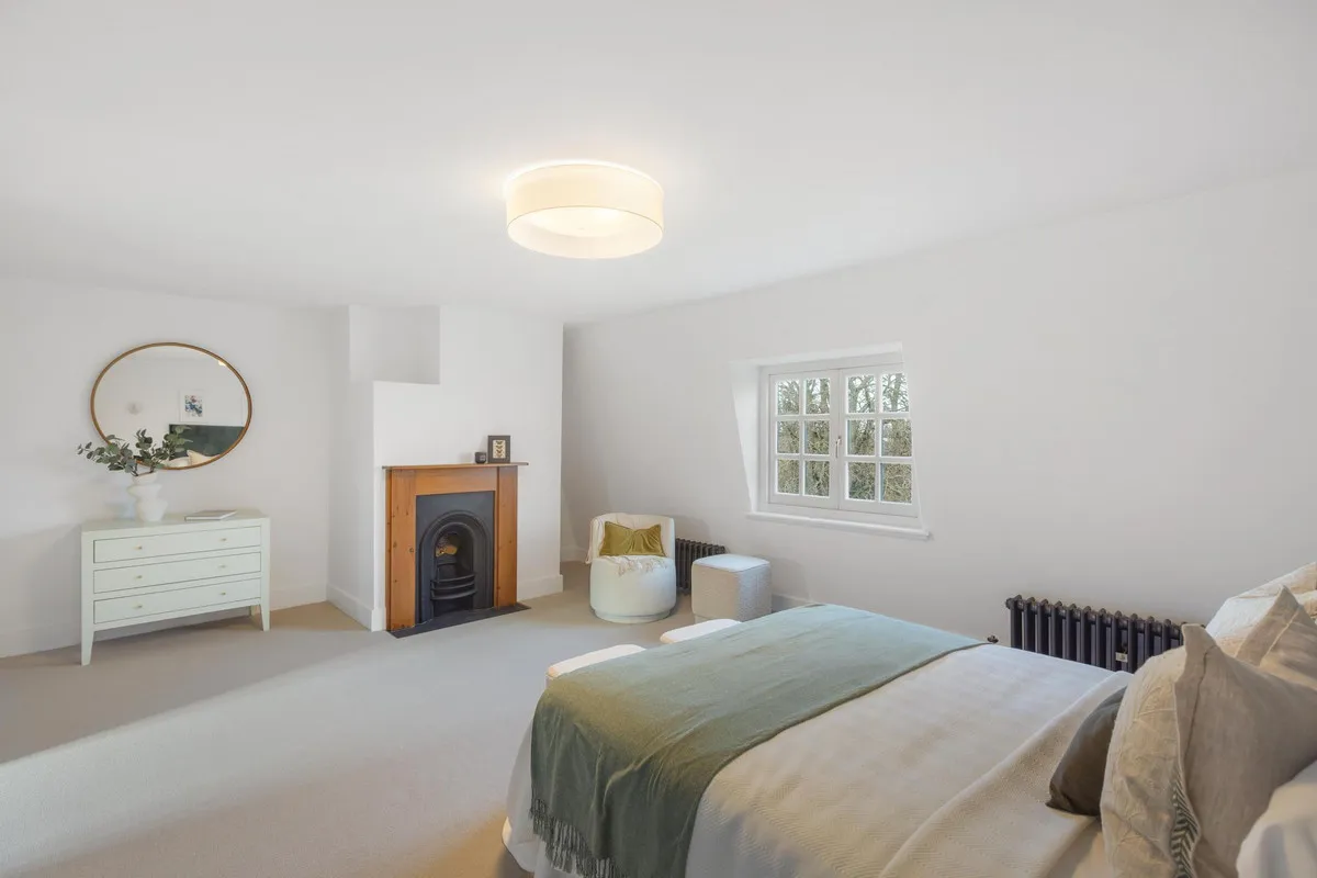 Chiswick Lane South, London, W4, photo 18