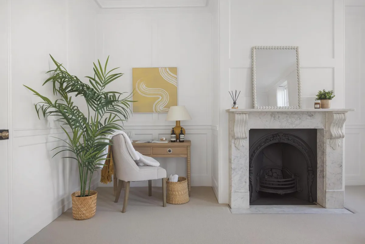 Chiswick Lane South, London, W4, photo 11