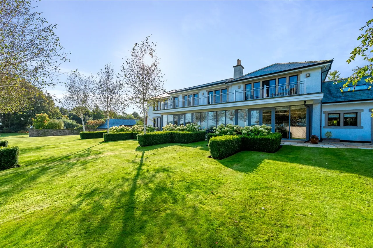 Ribchester Road, Clayton Le Dale, photo 4
