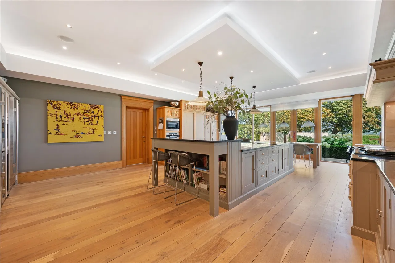 Ribchester Road, Clayton Le Dale, photo 12