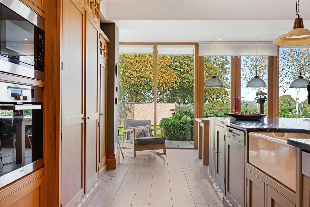 Ribchester Road, Clayton Le Dale, photo 13
