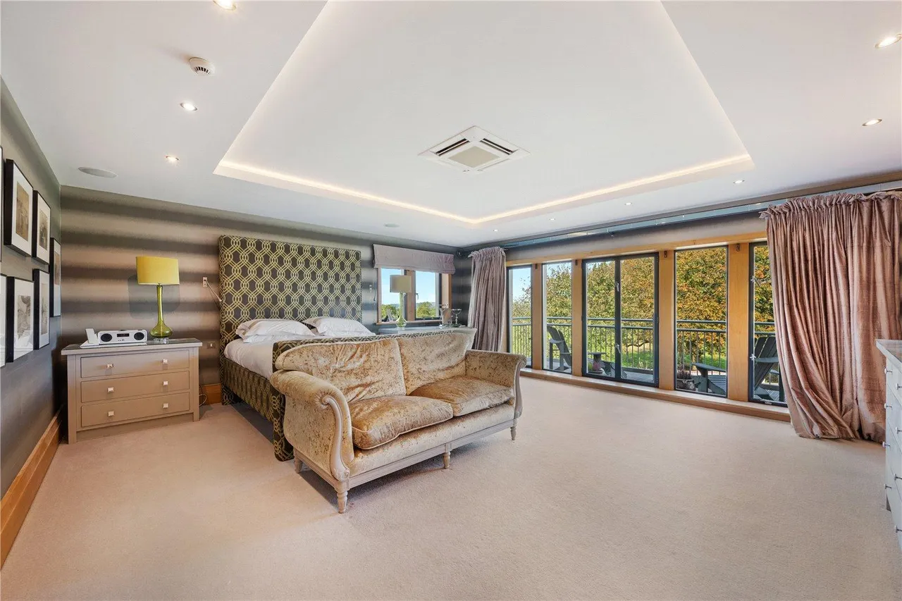 Ribchester Road, Clayton Le Dale, photo 37