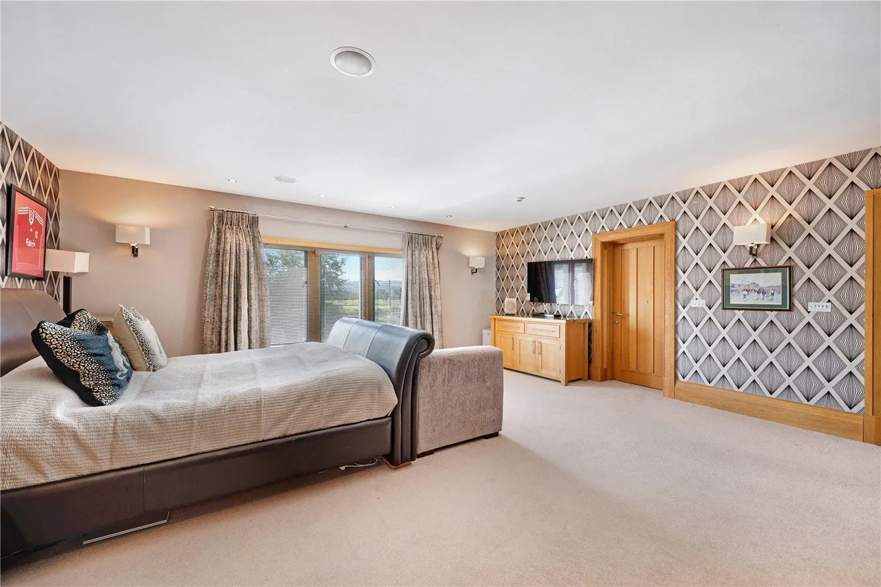 Ribchester Road, Clayton Le Dale, photo 47