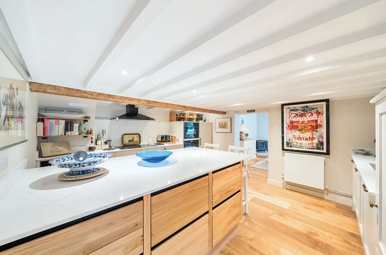 Bell Lane, Splaynes Green, Uckfield, East Sussex, TN22 3TP, photo 4