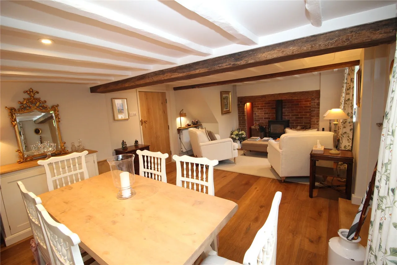 Bell Lane, Splaynes Green, Uckfield, East Sussex, TN22 3TP, photo 3
