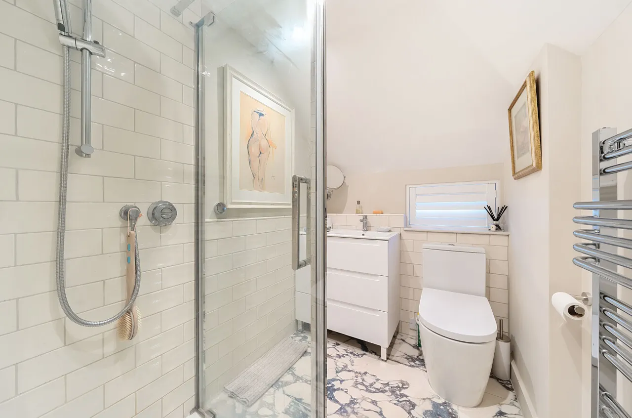 Bell Lane, Splaynes Green, Uckfield, East Sussex, TN22 3TP, photo 9