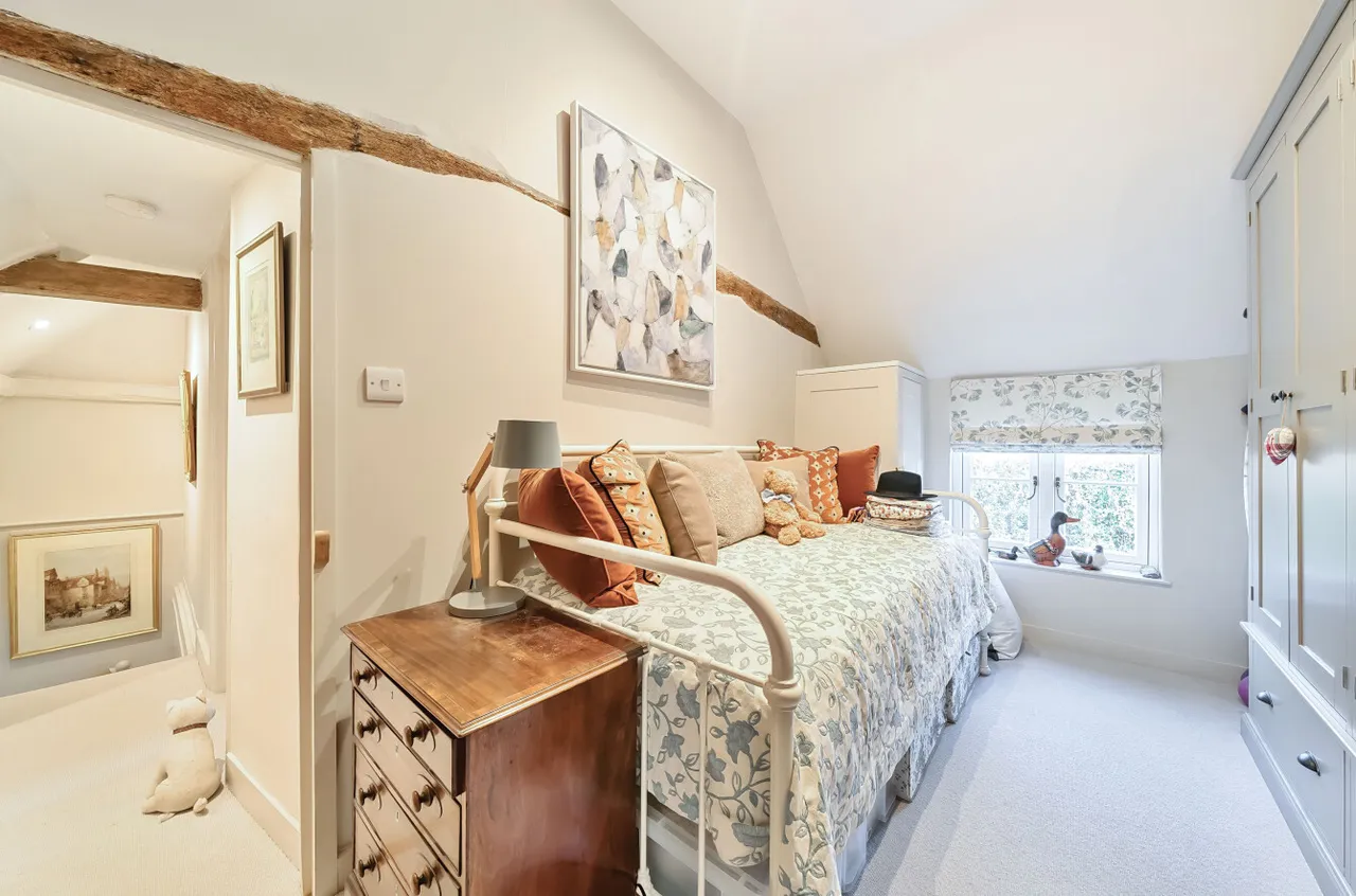 Bell Lane, Splaynes Green, Uckfield, East Sussex, TN22 3TP, photo 7
