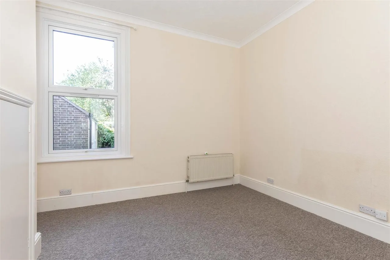 11 Downview Road, Worthing, photo 19