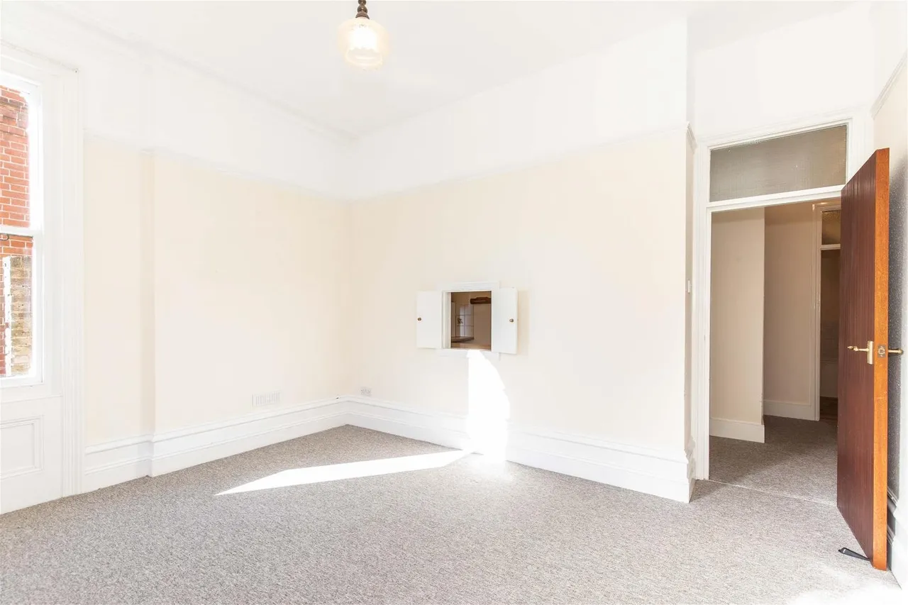 11 Downview Road, Worthing, photo 12
