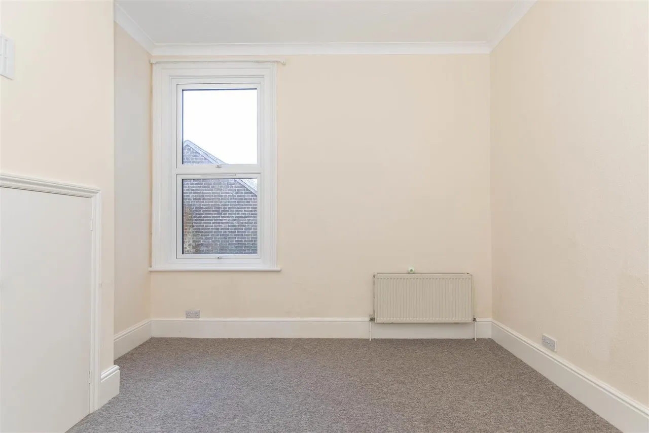 11 Downview Road, Worthing, photo 20