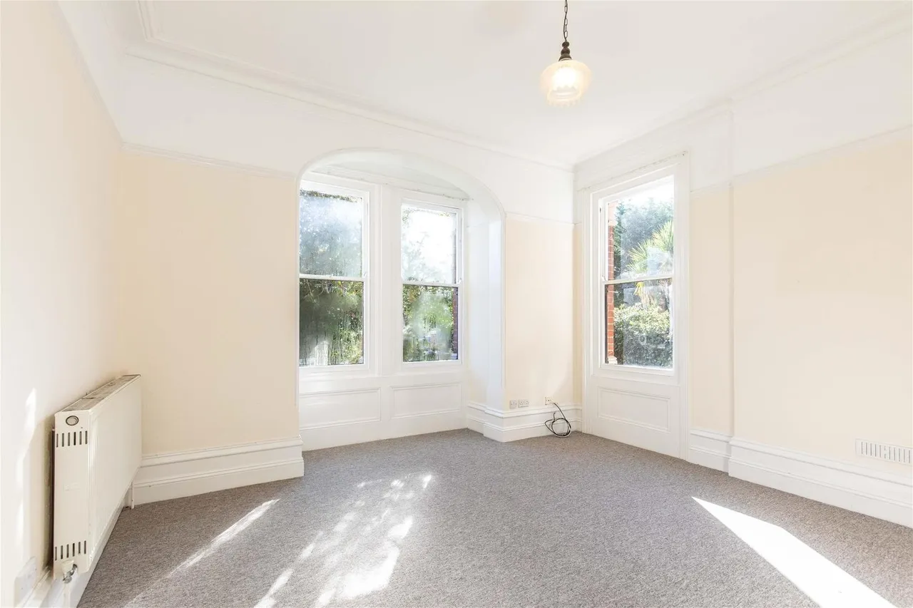 11 Downview Road, Worthing, photo 3