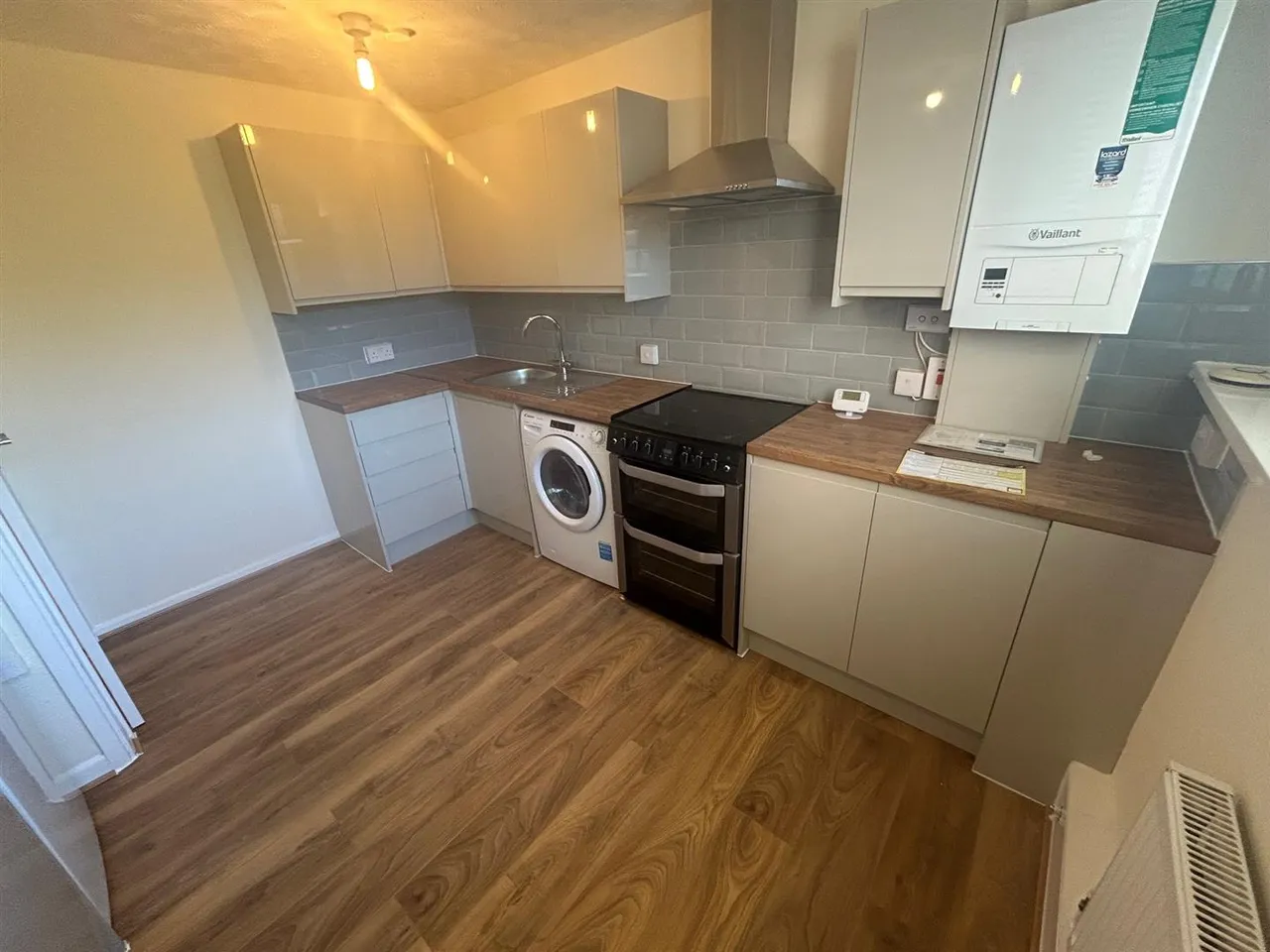 Overstrand House, Sunrise Avenue, Hornchurch, RM12 4YN, photo 8