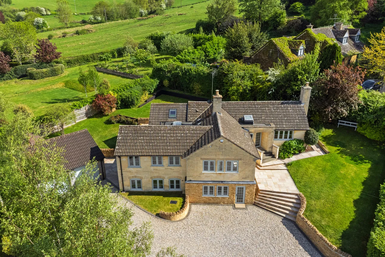 5 bed house for sale — Ascott, Shipston-On-Stour, CV36