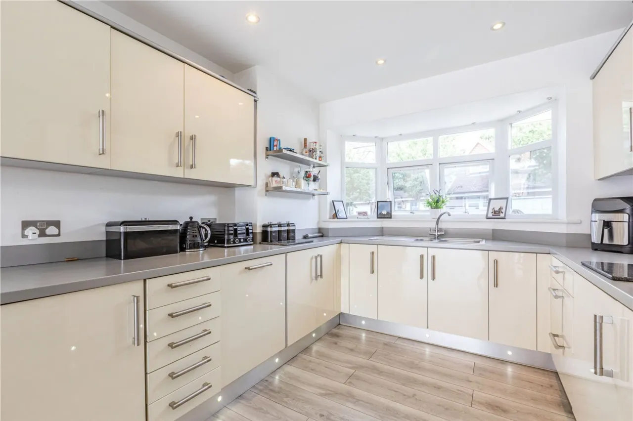 Park Close, Byfleet, West Byfleet, Su..., photo 4